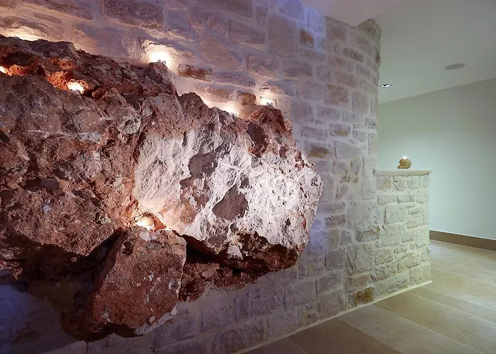 マカリス スイーツ ＆ スパ ホテル 4*