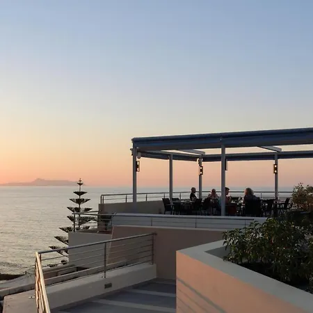 Macaris & Hotel Rethymno (Crete)