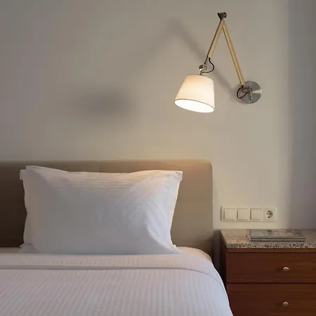 Macaris & Hotel