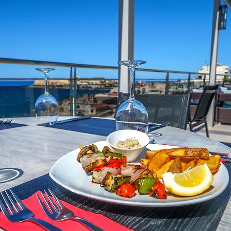 Hotel Macaris &