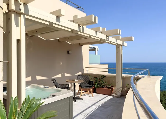 Macaris & Rethymno (Crete)