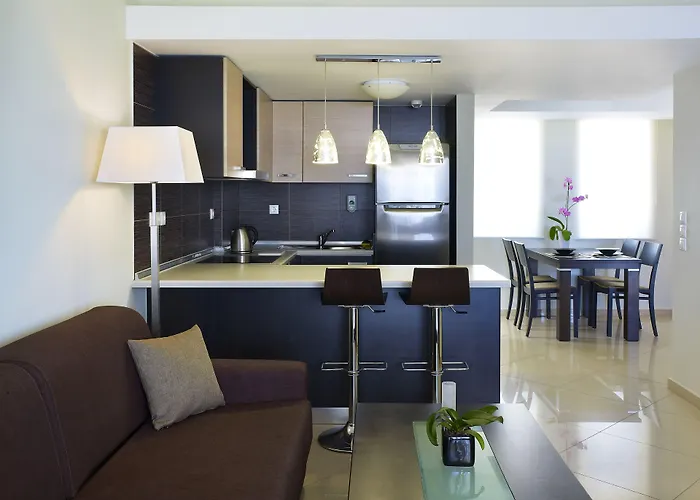 Macaris & Hotel Rethymno (Crete)