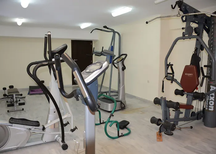 Macaris & Hotel Rethymno (Crete)