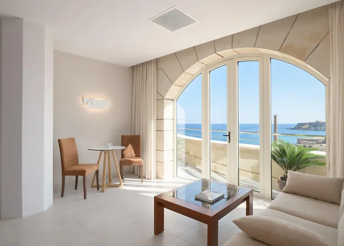 Macaris & Hotel Rethymno (Crete)