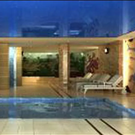 Macaris & Hotel 4*